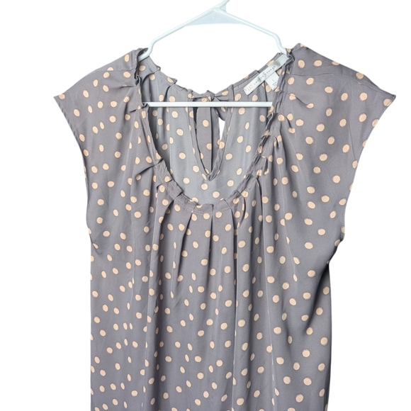 Lc Lauren Conrad Polka Dot Cap Sleeve Women's Large Blouse Gray Cream Tie Back - Picture 4 of 6